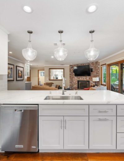 Kitchen remodeling in Fair Oaks California 95628 by Luxehome Construction Inc.