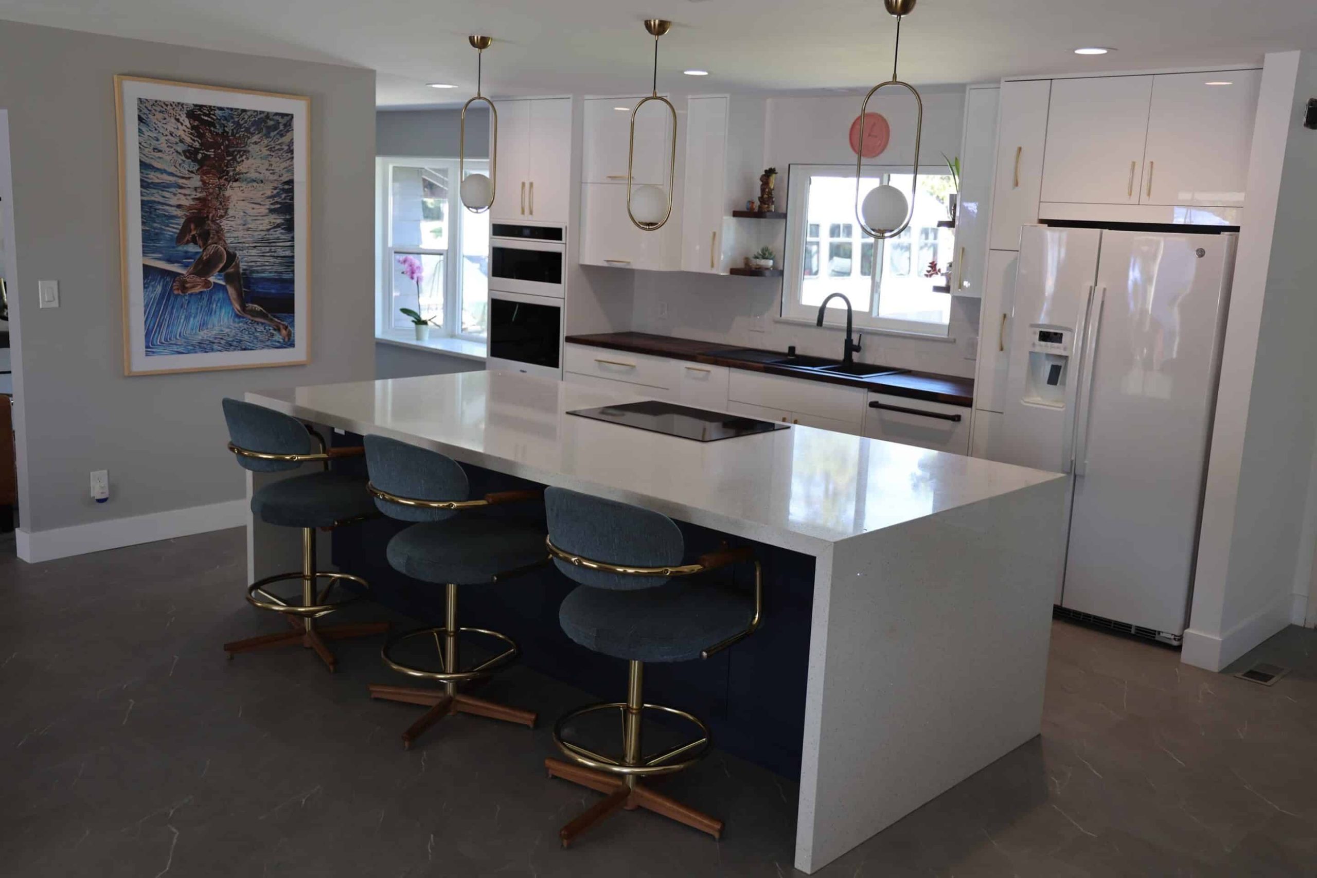 Kitchen island with no support posts – Roseville, CA 95678
