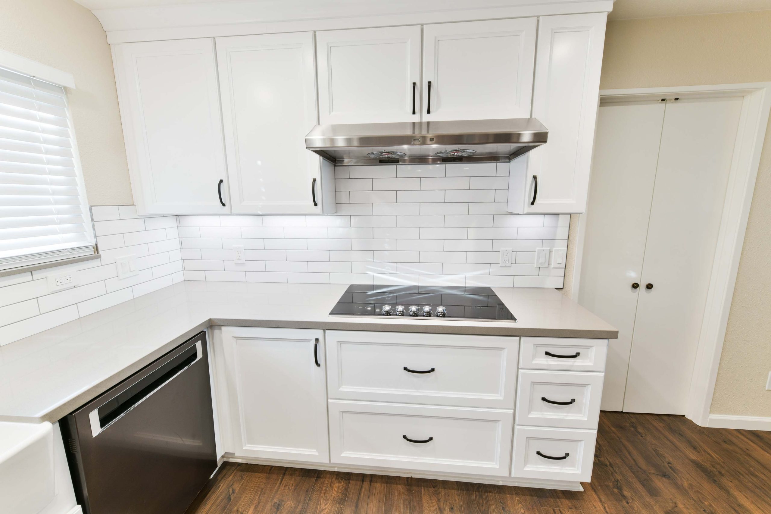 Stainless Steel Appliances in Modern Kitchen
