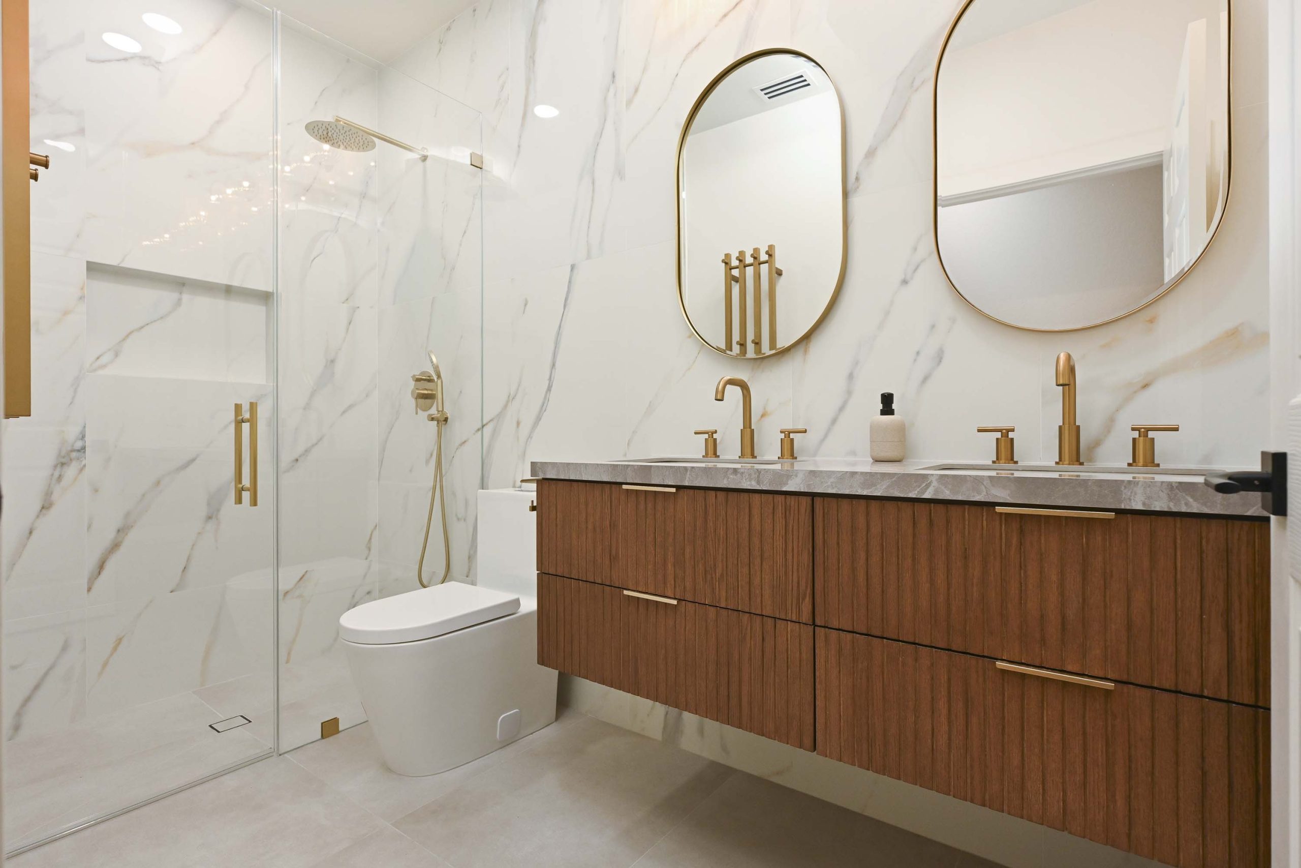 Secondary Bathroom Remodel Elk Grove CA 95624 Full View