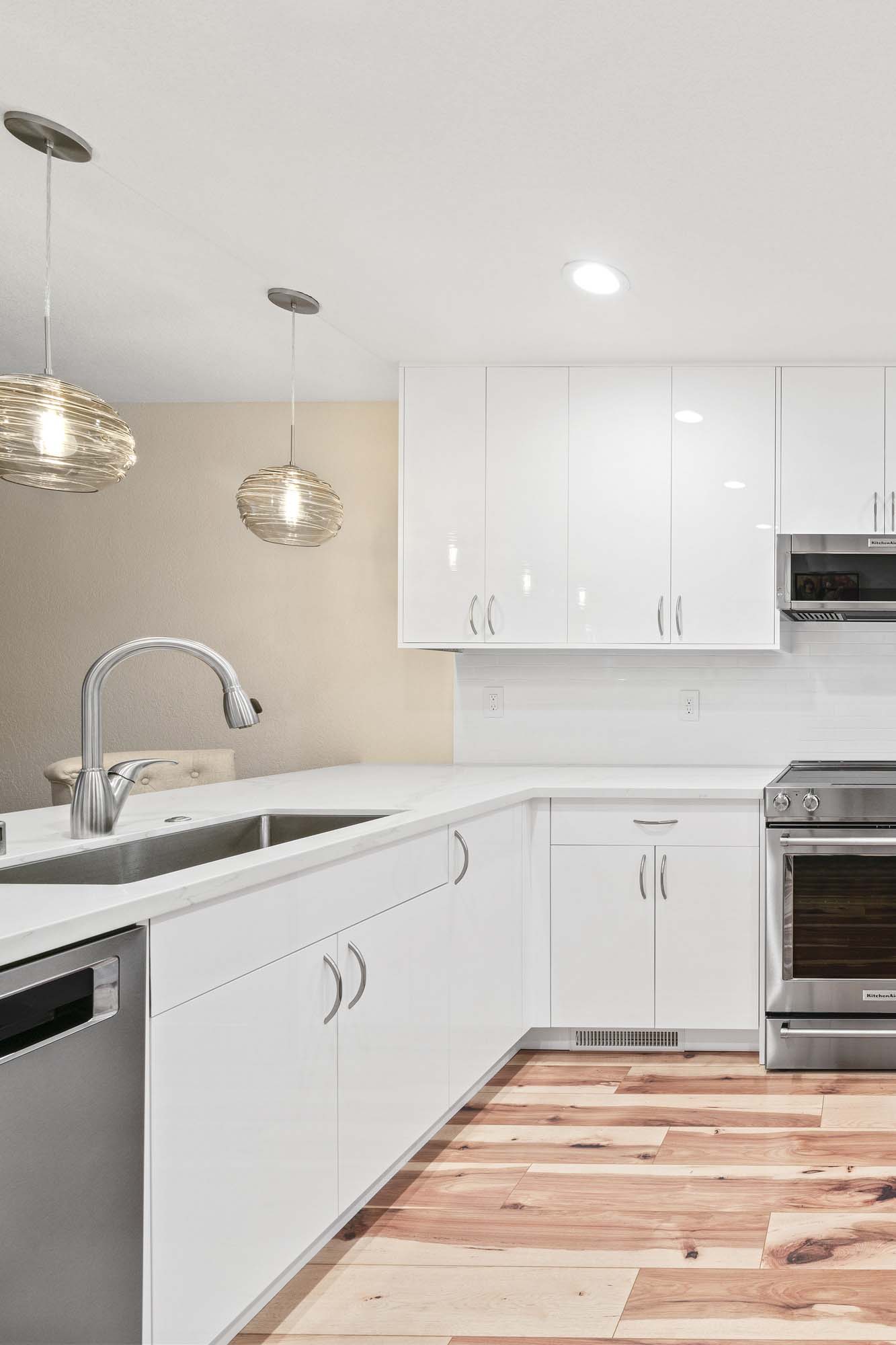 Kitchen Peninsula Sink and Dishwasher Fair Oaks CA 95628